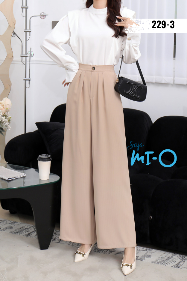 High-waisted premium wide-leg trousers