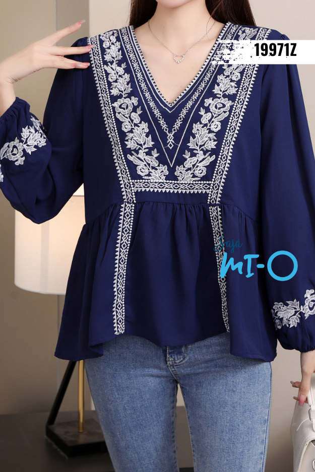Muslimah Embroidery Top