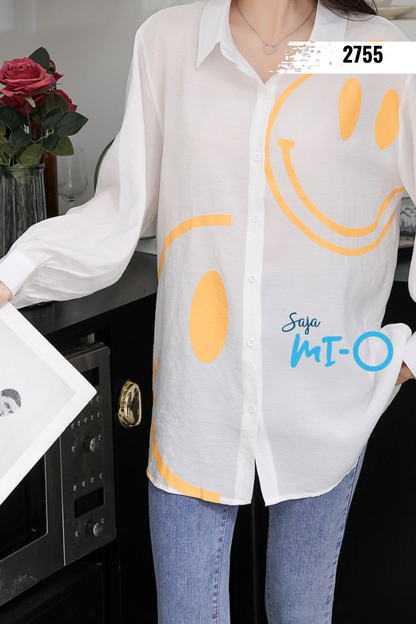 Cute smiley face top with collar